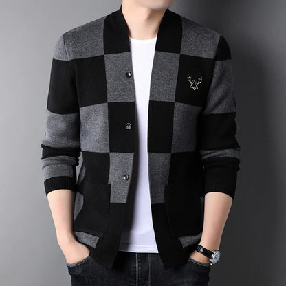 Men's New Autumn Single-row Button Long Sleeve Knitted Cardigan Youth Korean Plaid Trend Men's Sweater Coat